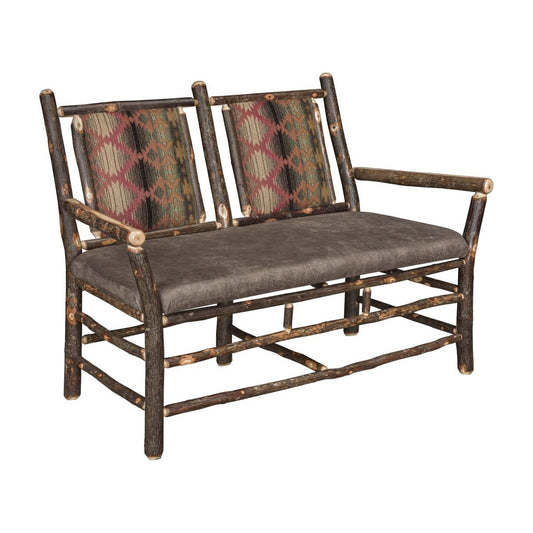 Hickory Sette Loveseat